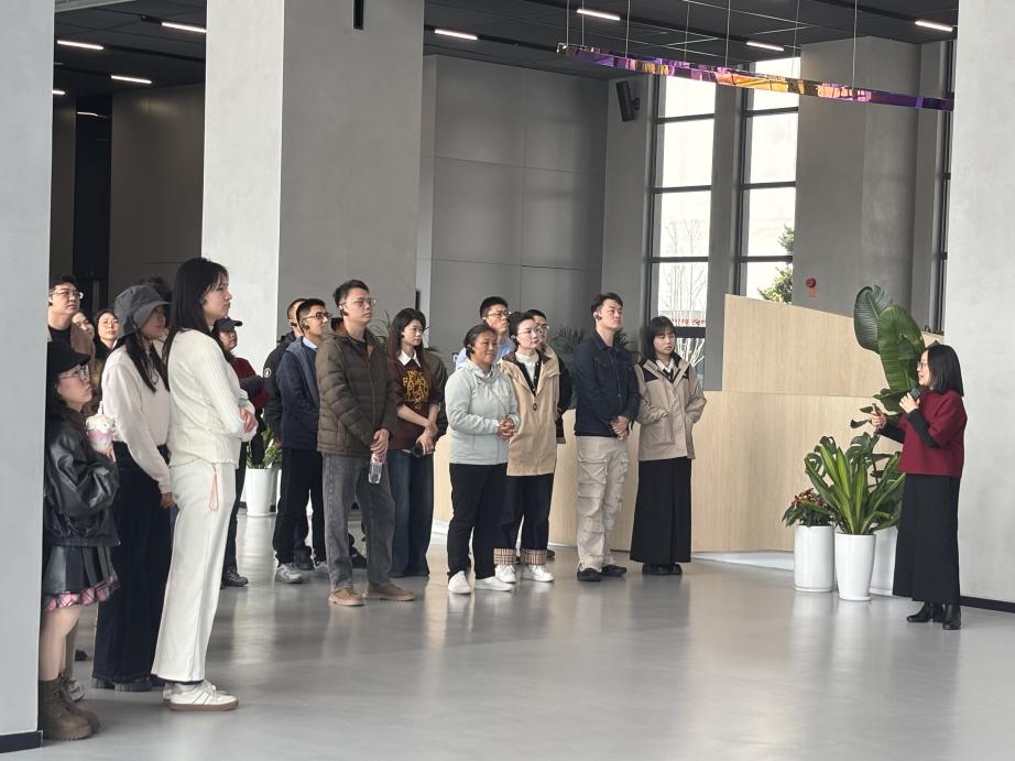 探秘制造前沿，品味跨界文化 重庆工商大学MBA移动课堂走进传音的人力资源启示
